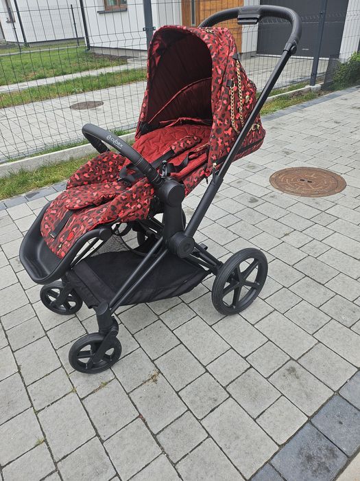 Cybex priam 4.0 czarna tapicerka + czerwona Rockstar