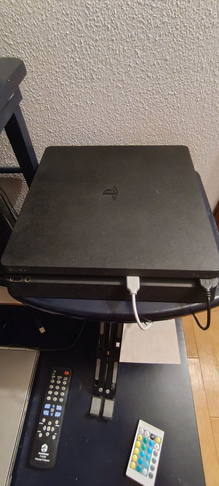 PS4 Slim 1t vendo ou troco