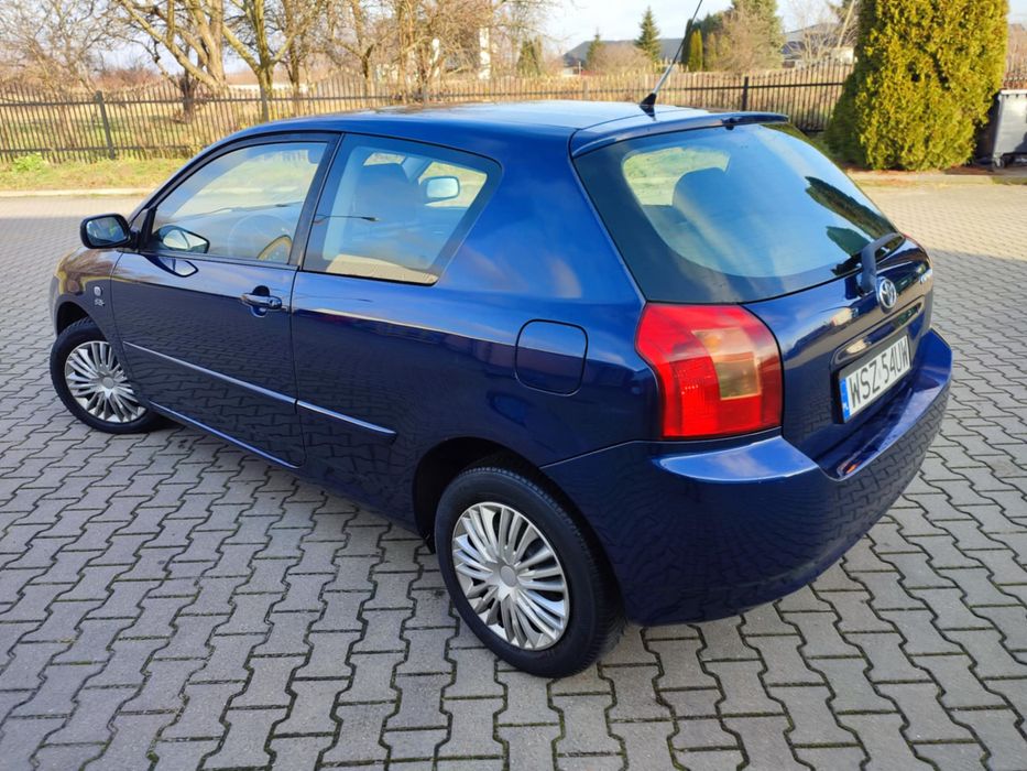 Toyota Corolla 2003 rok 2.0 D4D 116 km