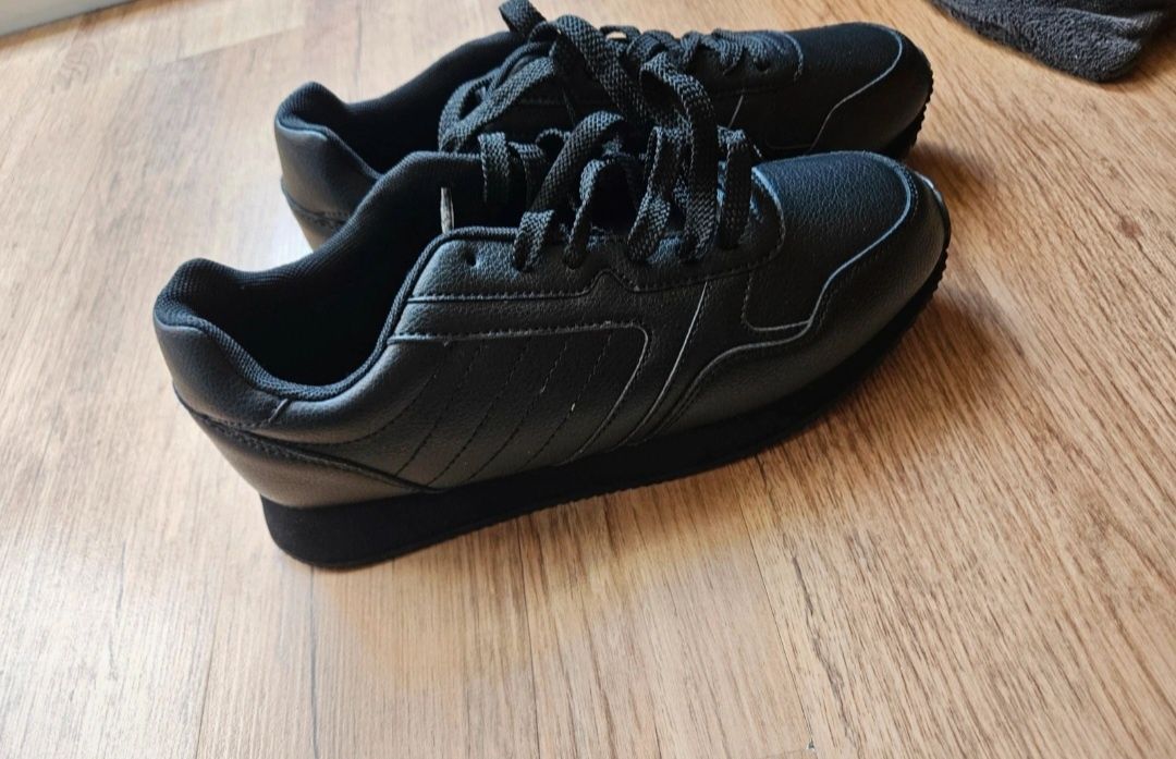 Czarne adidasy unisex
