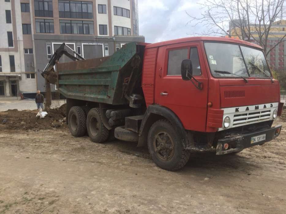 Bobcat бобкат погрущик екскаватор послуги самосвалів щебінь пісок