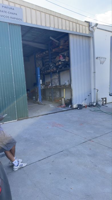 Vendo oficina de pintura e mecanica com todo o recheio