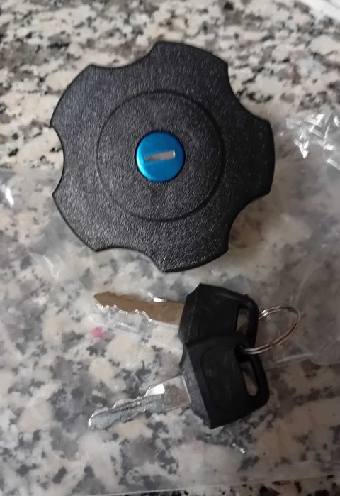 Tampa de combustível mota