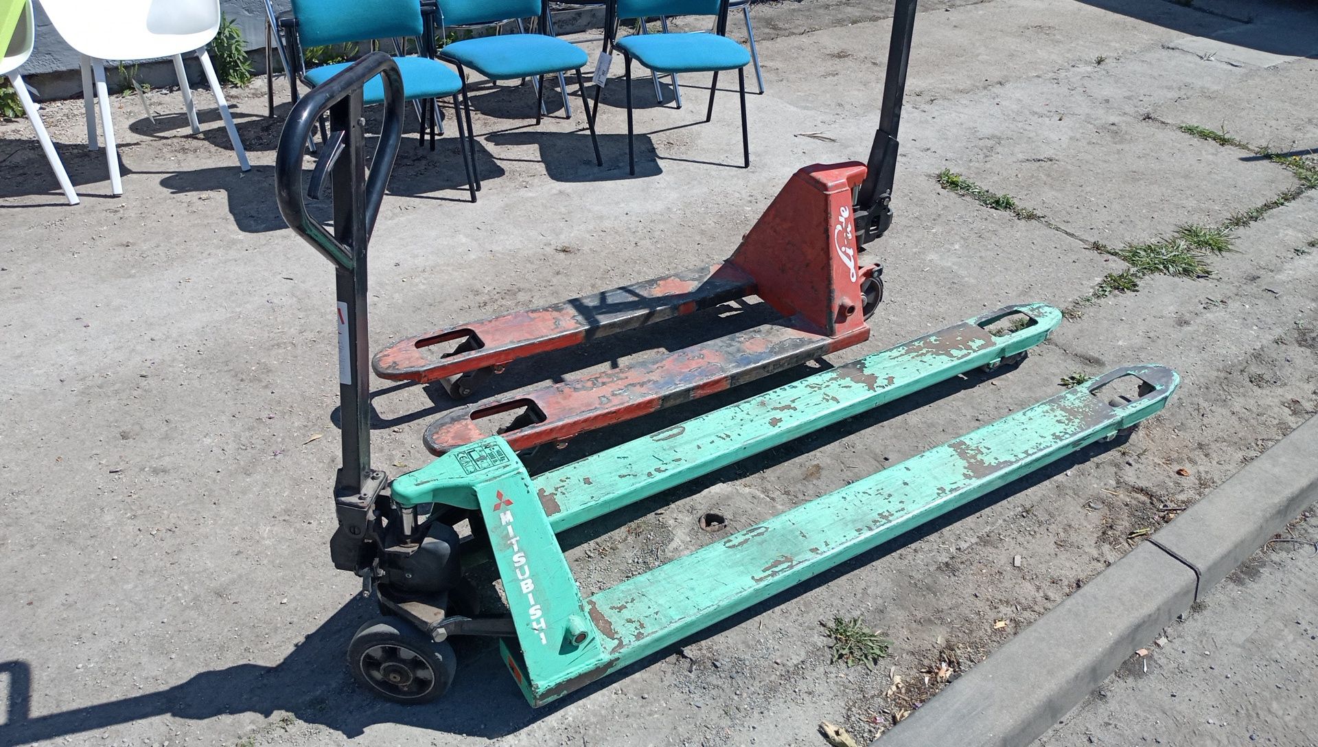 Wózek paletowy paleciak Linde 2500 kg