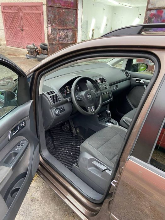 Продам Volkswagen Touran