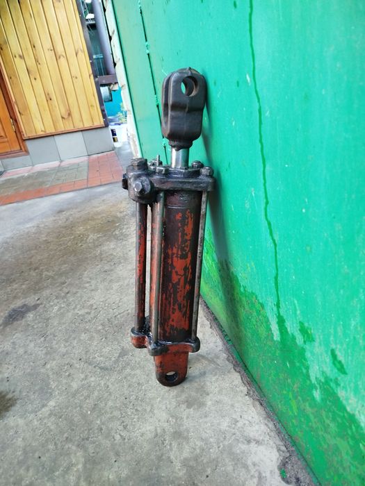 Гидроцидиндр навески ЦС-75