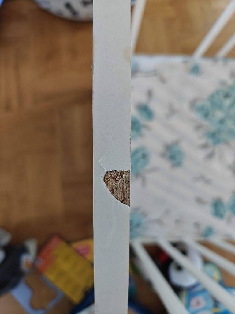 Łóżeczko białe, drewniane + przewijak Ikea ++ dodatki