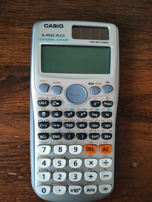 Kalkulator naukowy Casio FX-570ES Plus