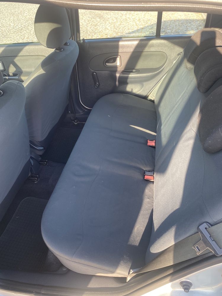renault clio 1.2 16v com 156000 kms