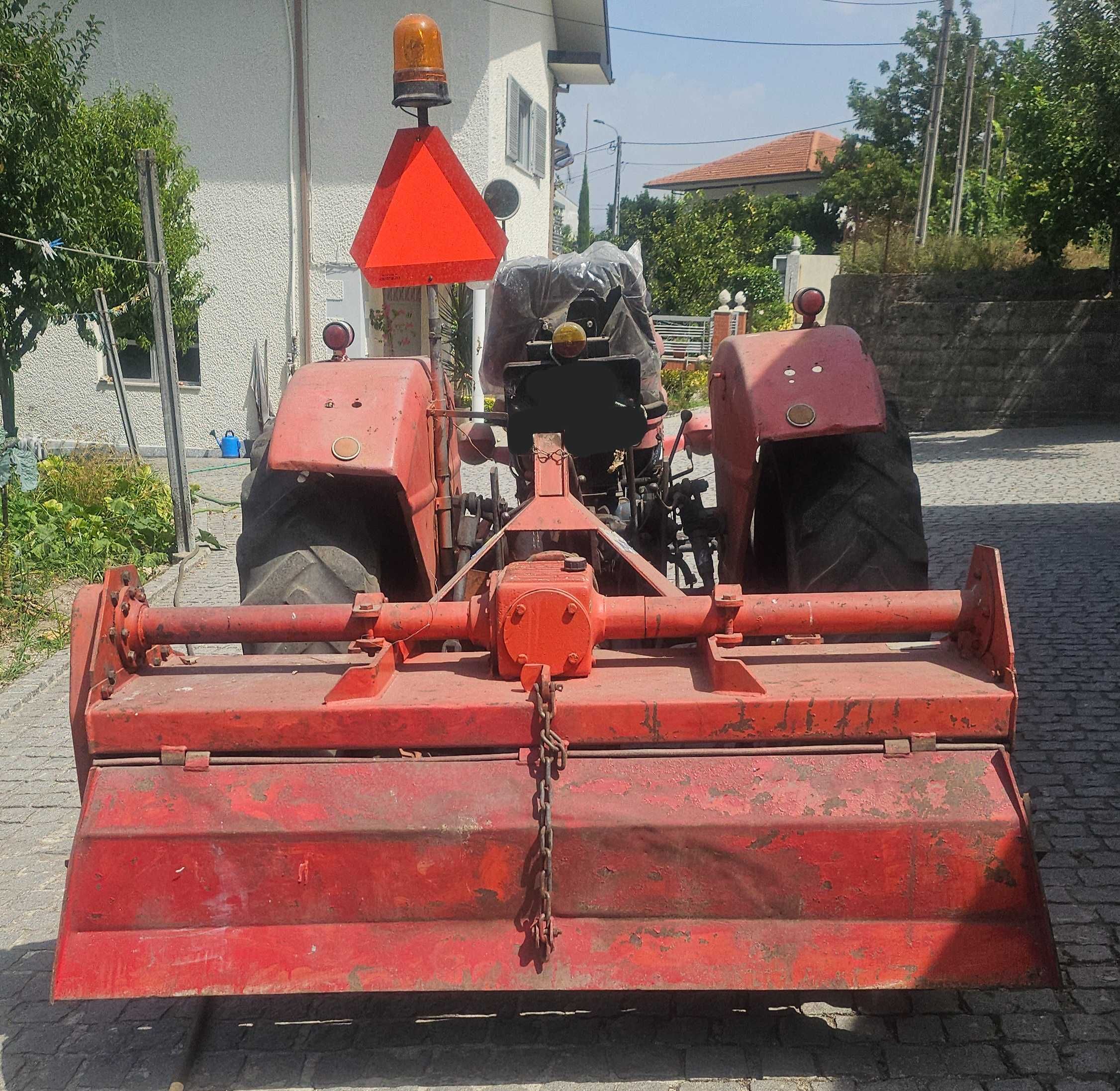Trator U.T.B U-445