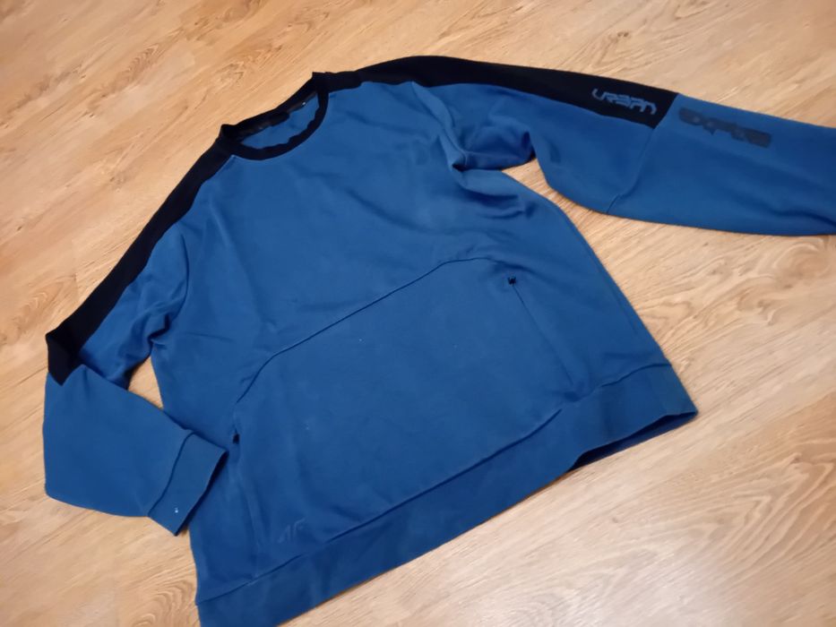 Męska bluza XL 4F, stan jak na zdjęciach,  widać ślady użytkowania,  w