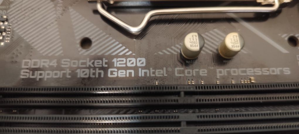 Мат плата Gigabyte Z490 UD AC LGA1200