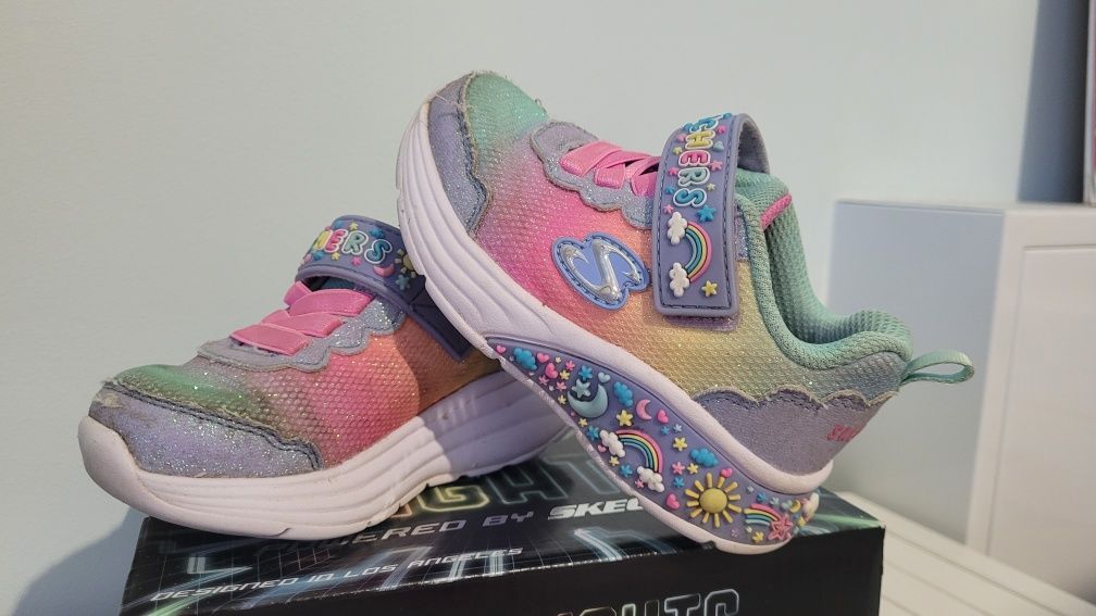 Buciki Skechers r22