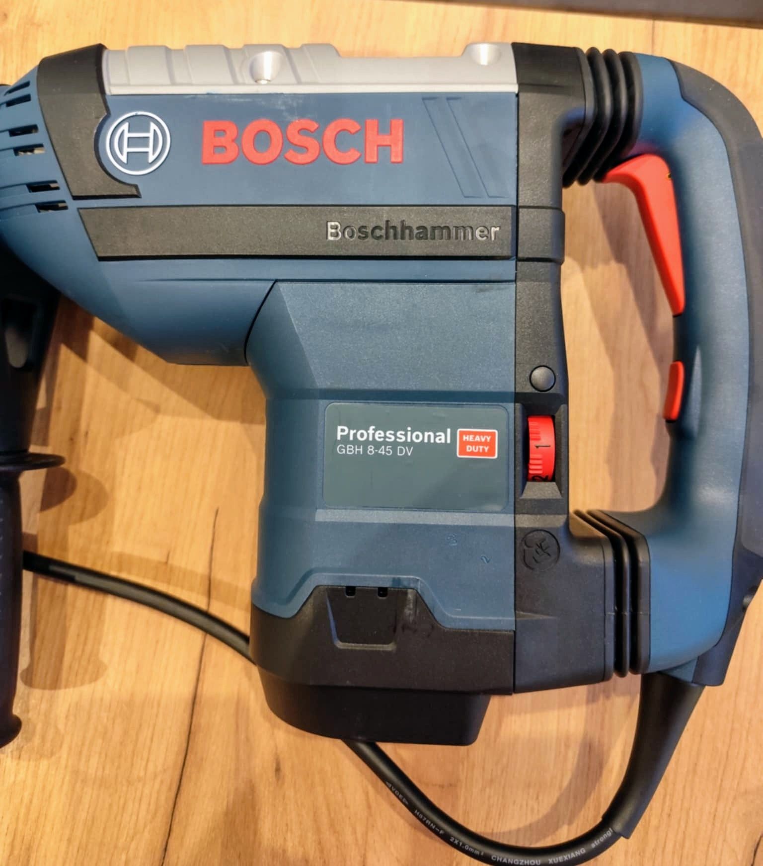 BOSH !! MŁOT GBH 8-45 DV uchwyt SDS-MAX, Walizka !! NOWE !! WARTO !!