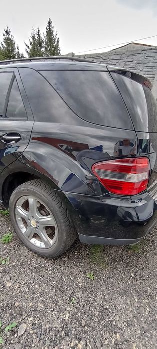 ćwiartka tył tylna błotnik mercedes w164 ml  lak c197