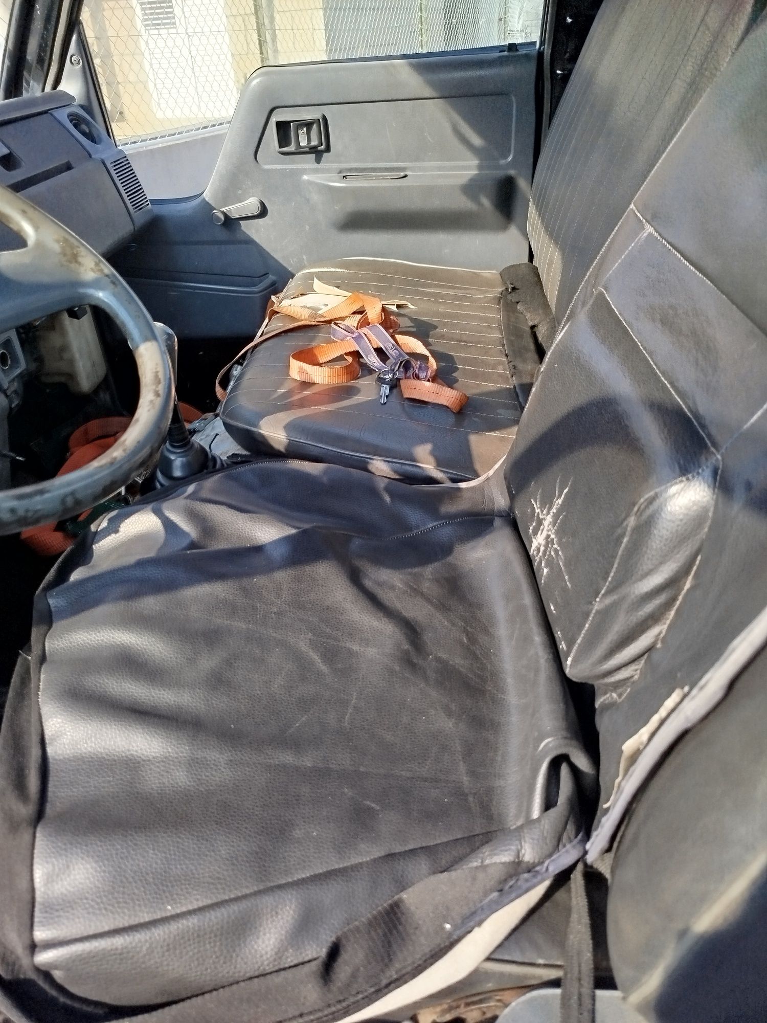 Toyota Dina 250 pesado estrado de ir ao chão