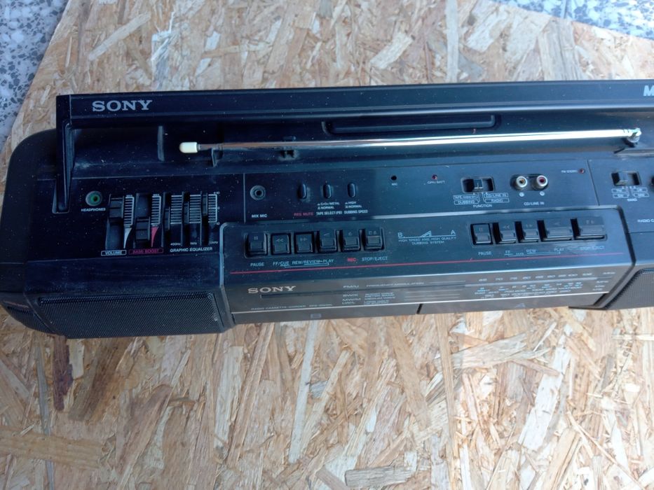 Radiomagnetofon Sony cfs-dw30l Boombox z subwooferem