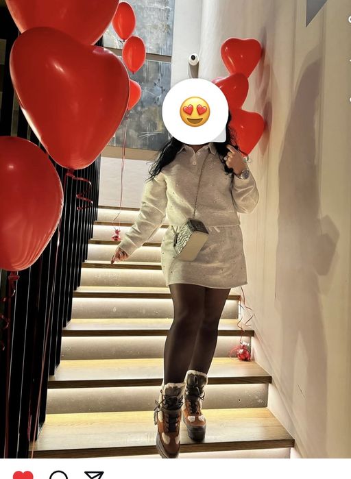 Продам стильние костюми H&M