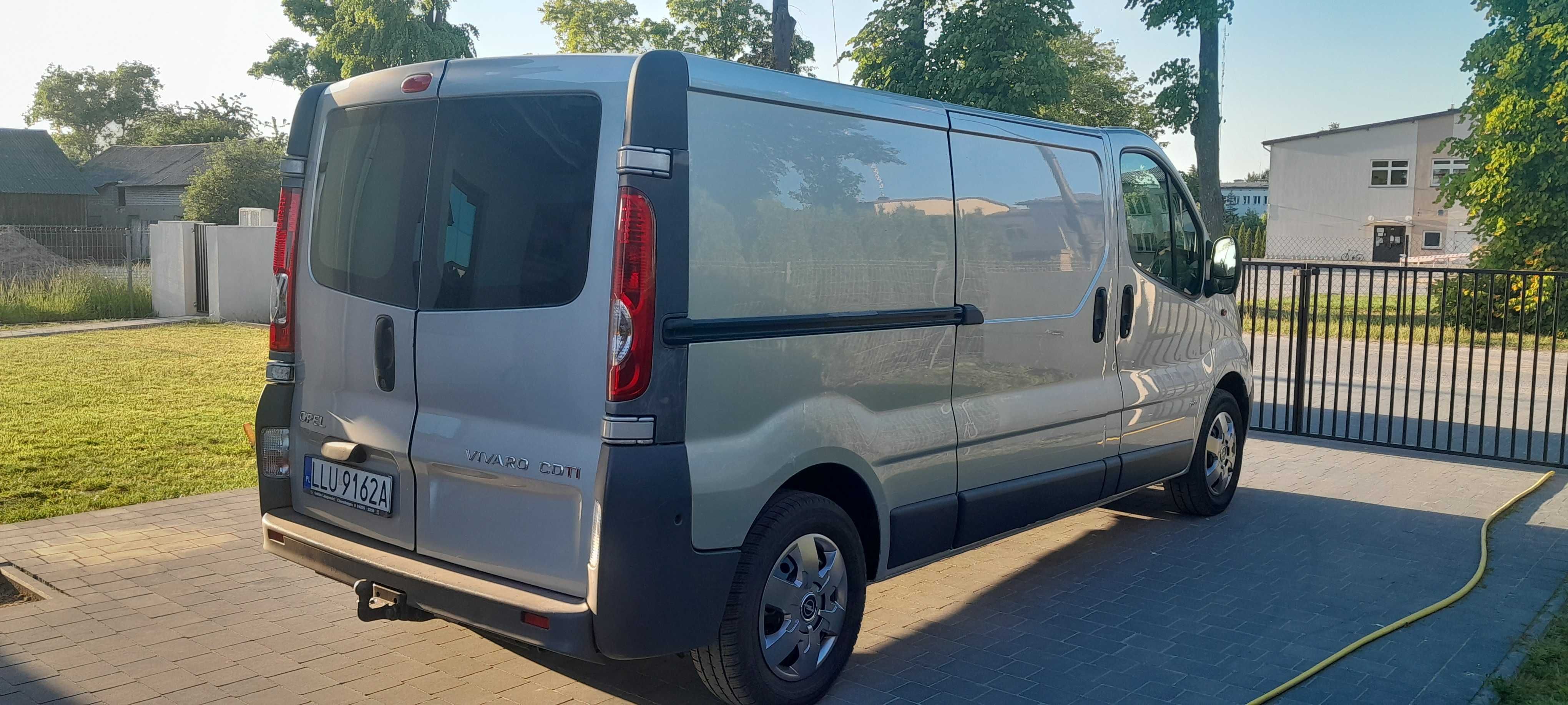 Sprzedam Opla Vivaro 2.0CDTI 2011 rok