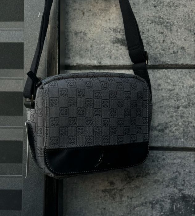 Сумка Jordan Monogram