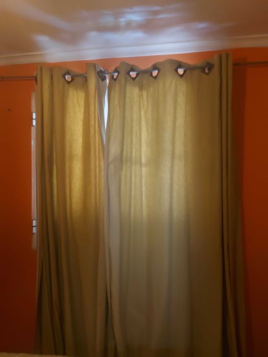 2 pares de cortinas grossas