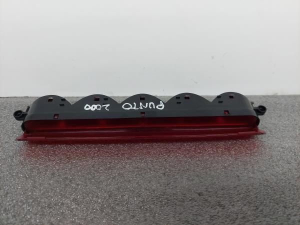 Luz stop adicional / 3º stop FIAT Punto (188_)