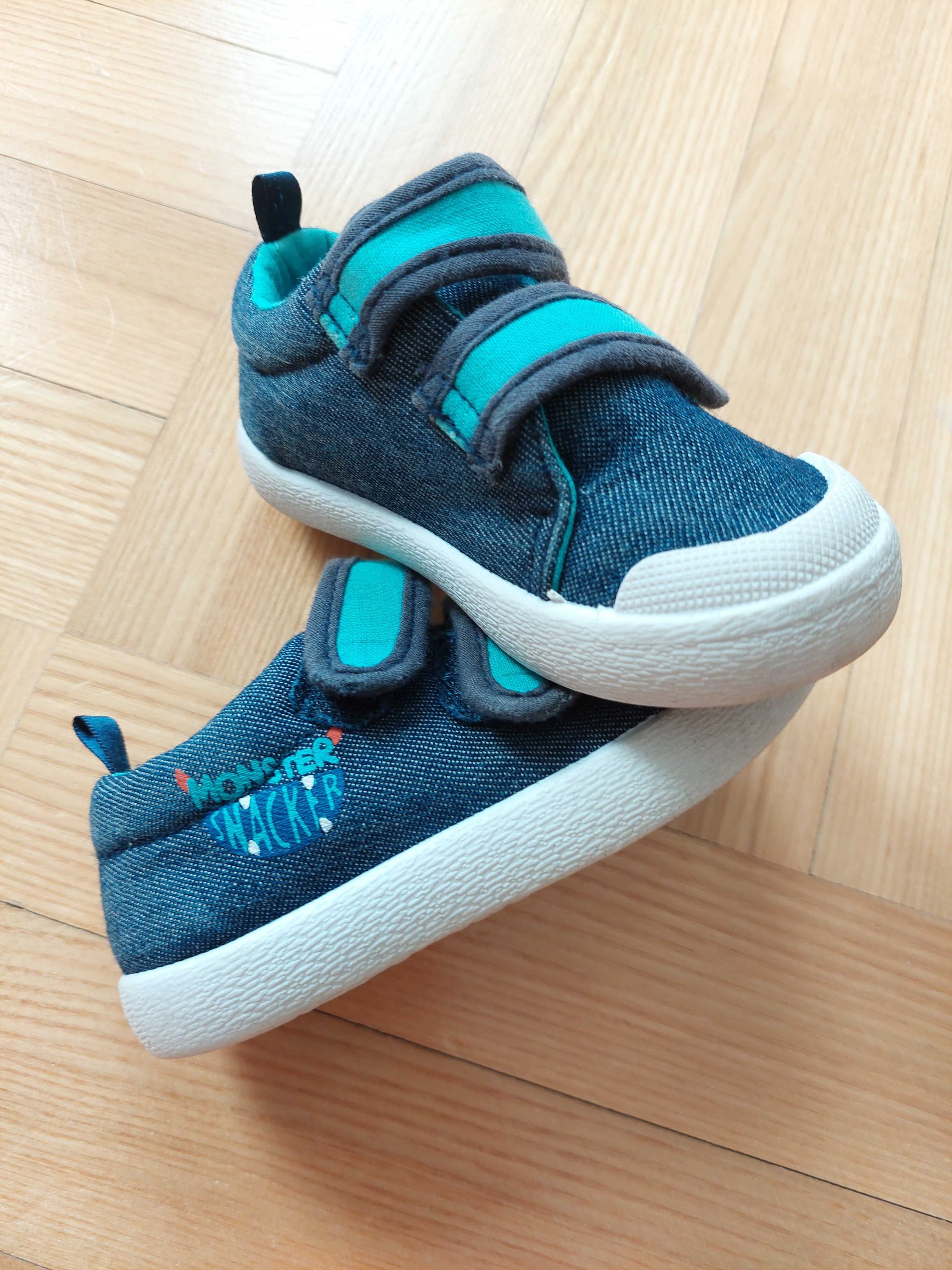 Buty chłopięce r.22