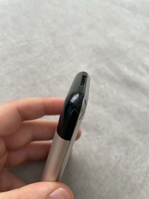 iPhone 2g 8gb. З коробокою і зарядкою! Колекційний раритет