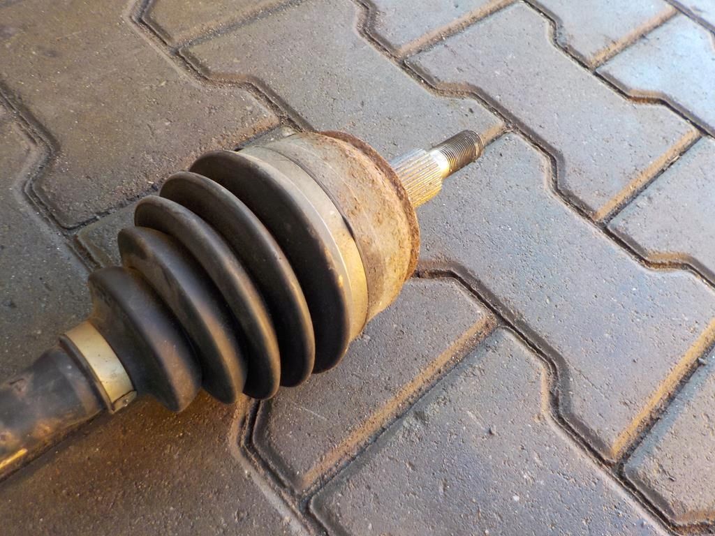 VW T5 LIFT 2.0 TDI 6 BIEGÓW PÓŁOŚ LEWA PRZEGUB 7E0407271E