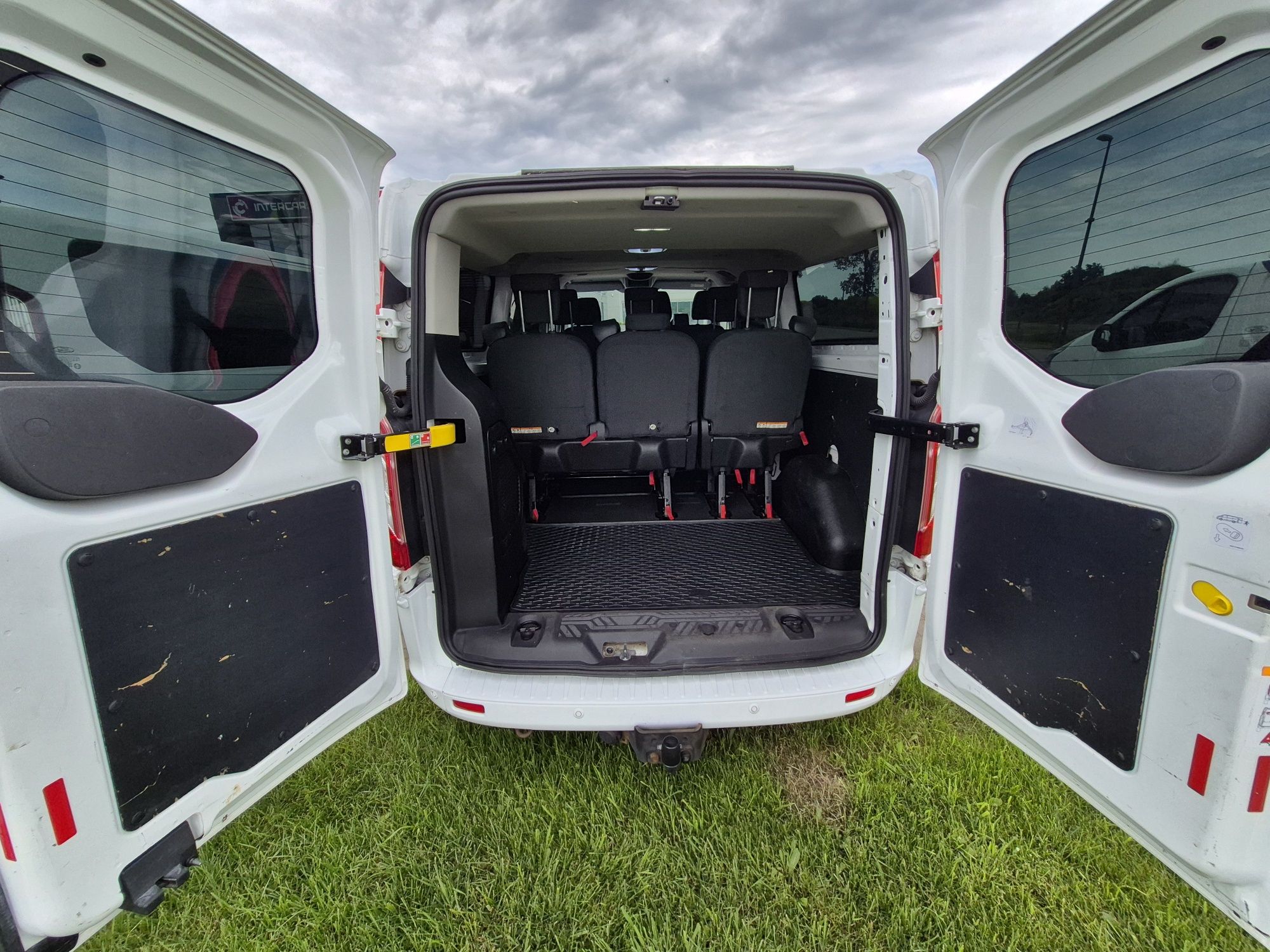 Wypożyczenie Wynajem Bus 9 os Siedlce Ford Custom