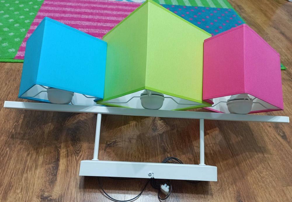 Lampa dziecięcą plafon kolorowy