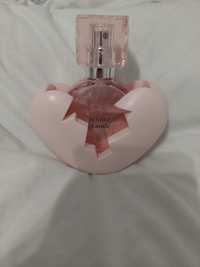 Ariana grande perfum