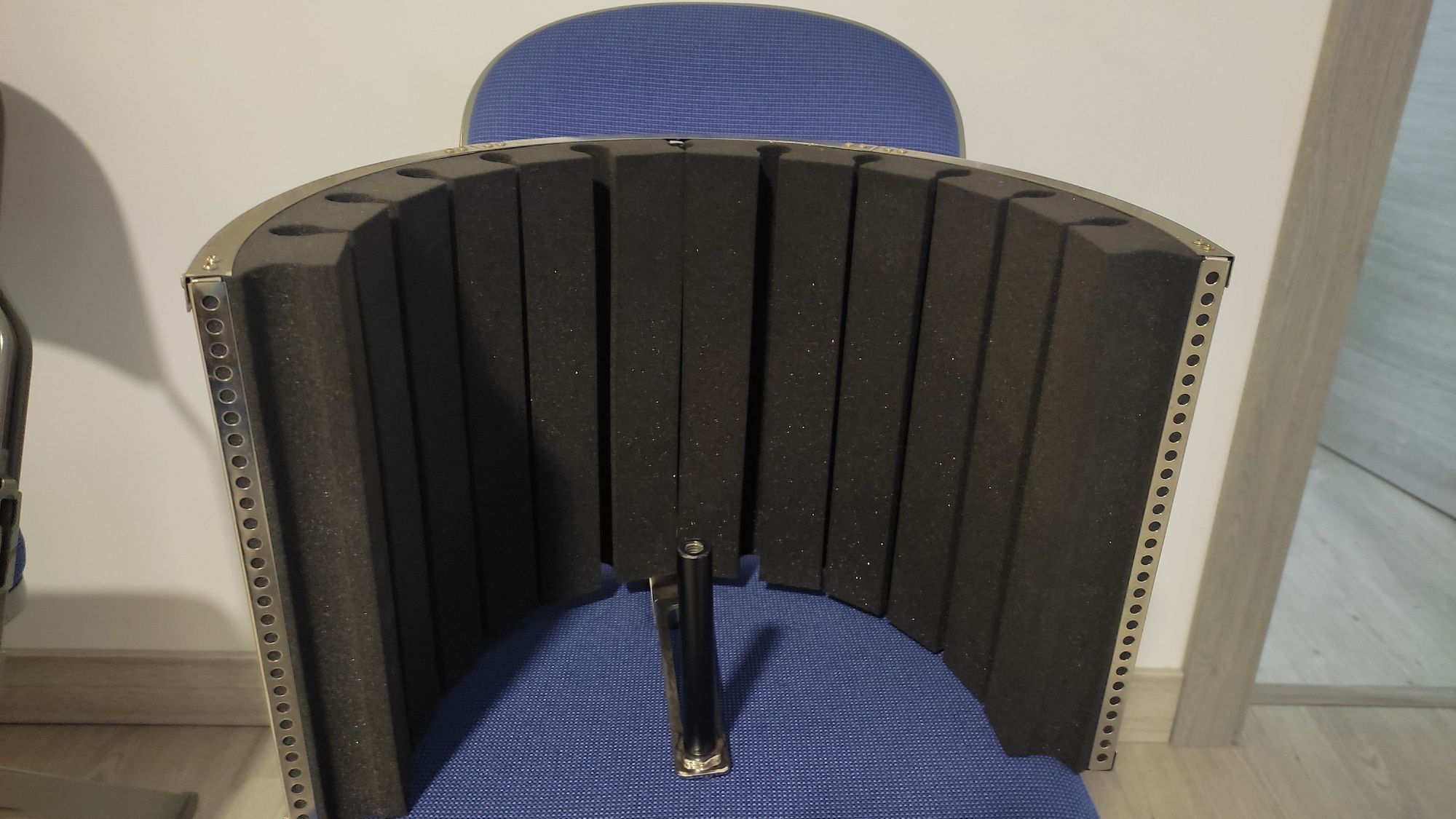 Micscreen isolamento ruído
