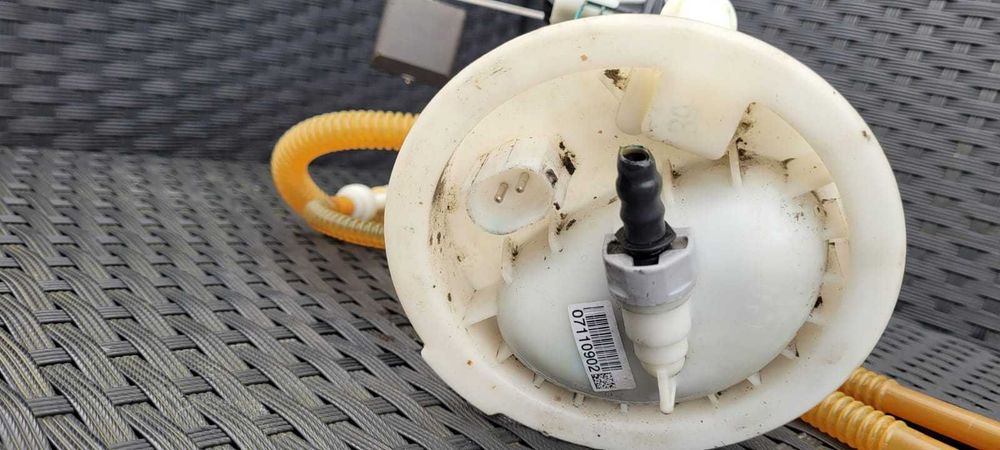 Przelew pływak BMW 3 E90 E91 E92 E93 benzyna