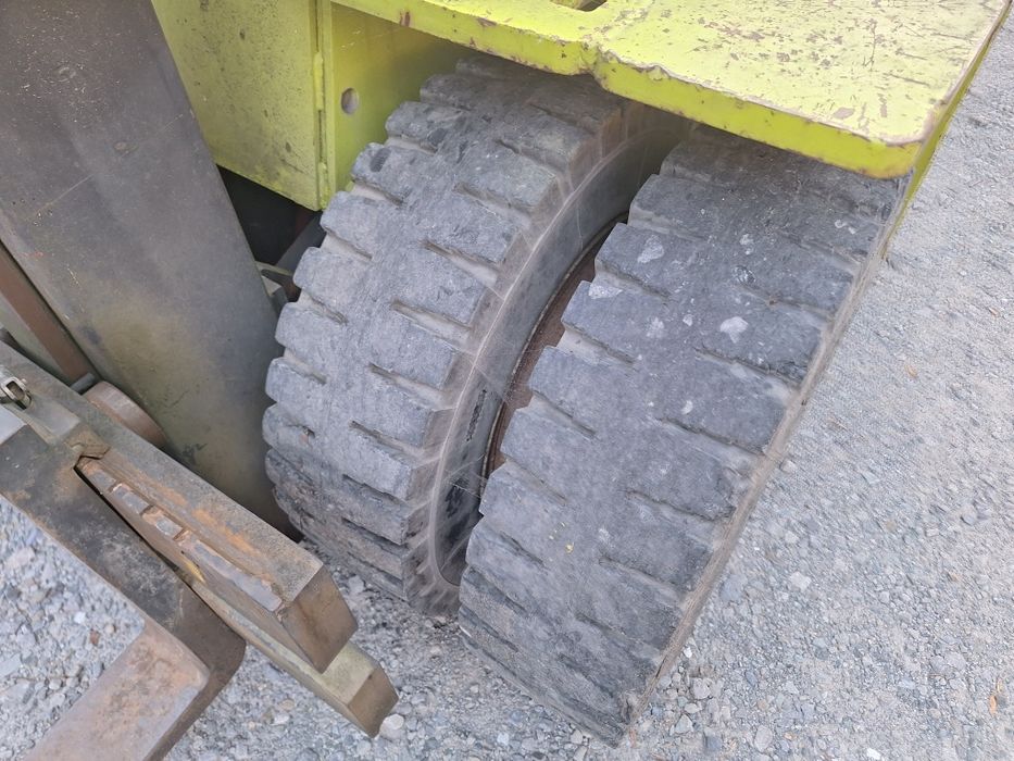 Wózek widłowy clark 5 ton