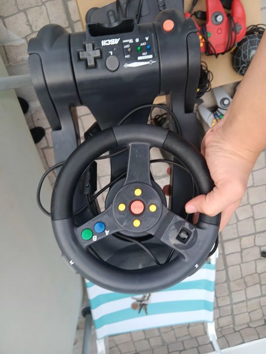 Vendo nitendo 64 com controlos