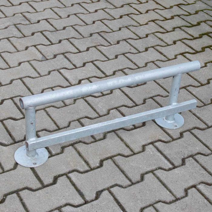 Solidna stalowa barierka ochronna do magazynu – różne wymiary