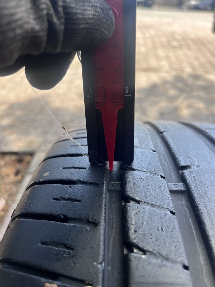 Opony DUNLOP 255/45R20