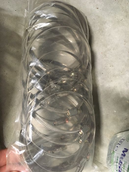 20 sztuk Obejm stalowych skręcanych 90-110 mm