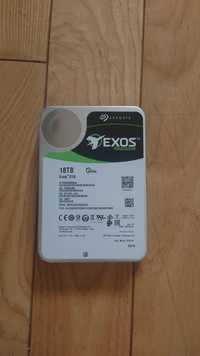 Жесткий диск 3.5" Seagate Exos X18 SATA 18 TB (ST18000NM000J)