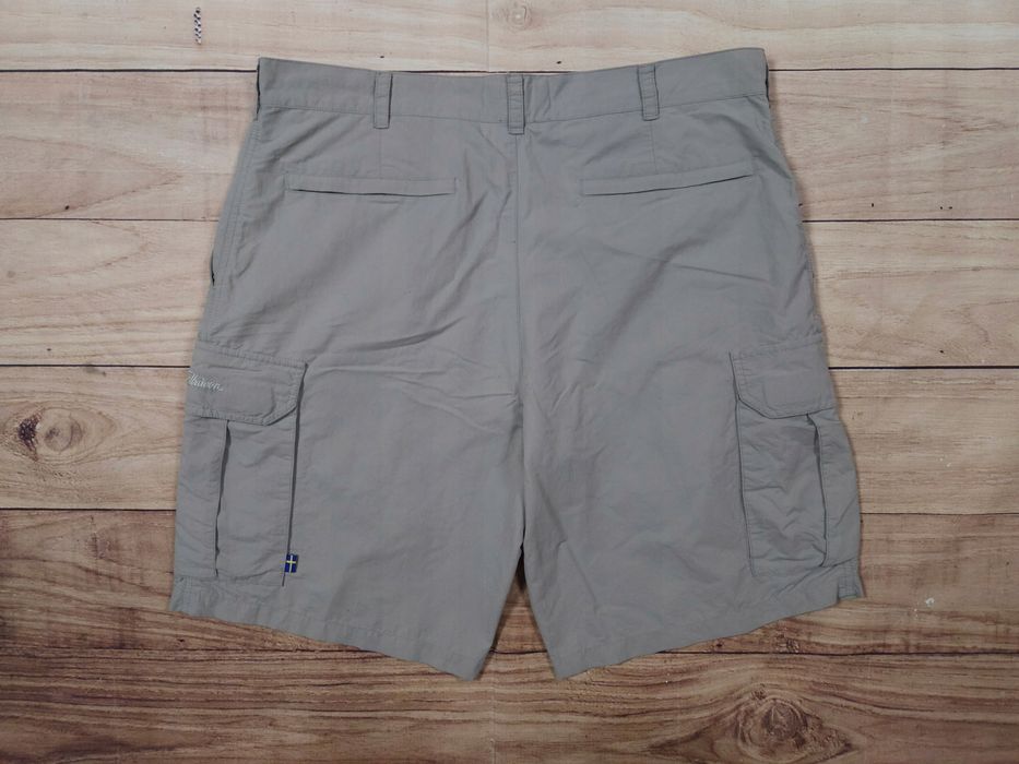 FJALLRAVEN Spodenki Cargo Beżowe Logowane r. 52