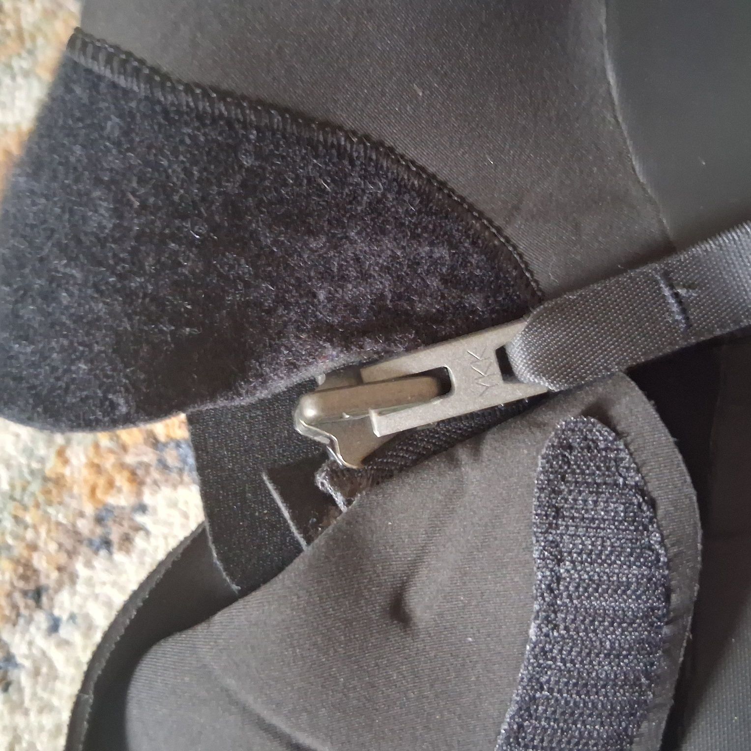 Quiksilver wet suit tamanho- S 14B 4/3 mm