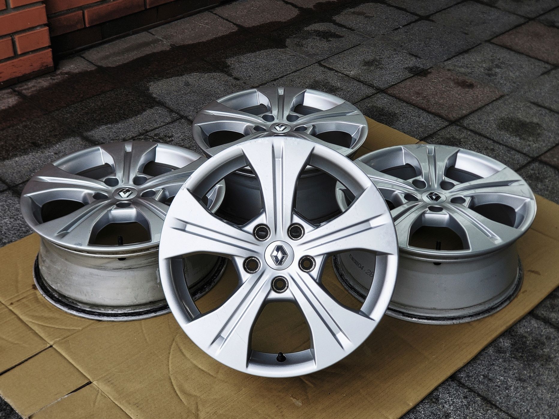 Диски R17 5x114.3 | 7J ET49 | Original Renault/Nissan/Honda/VW/Toyota