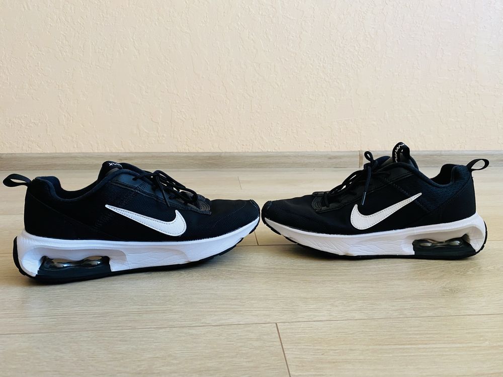 Кроссовки Nike air max