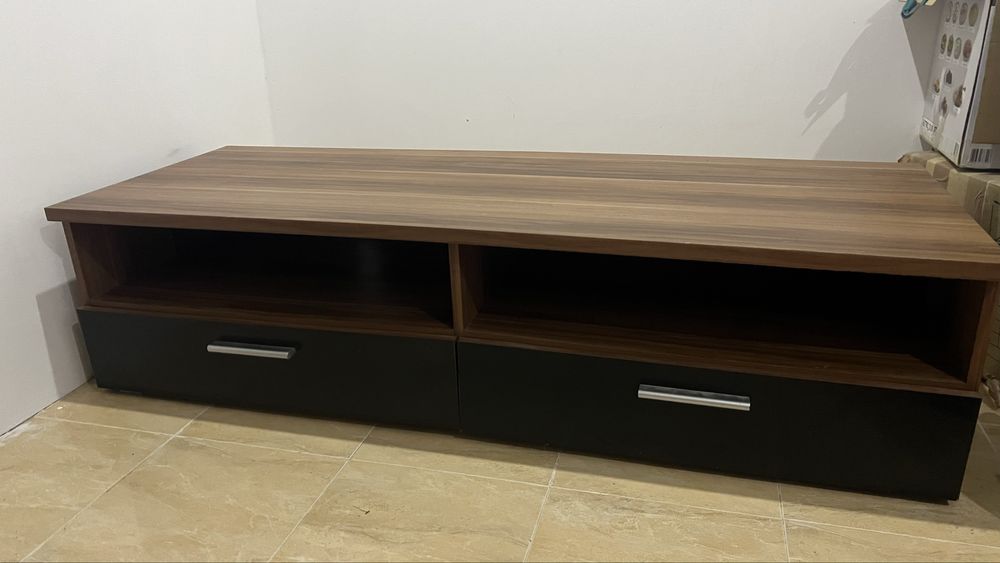 Movel de televisao mais mesa