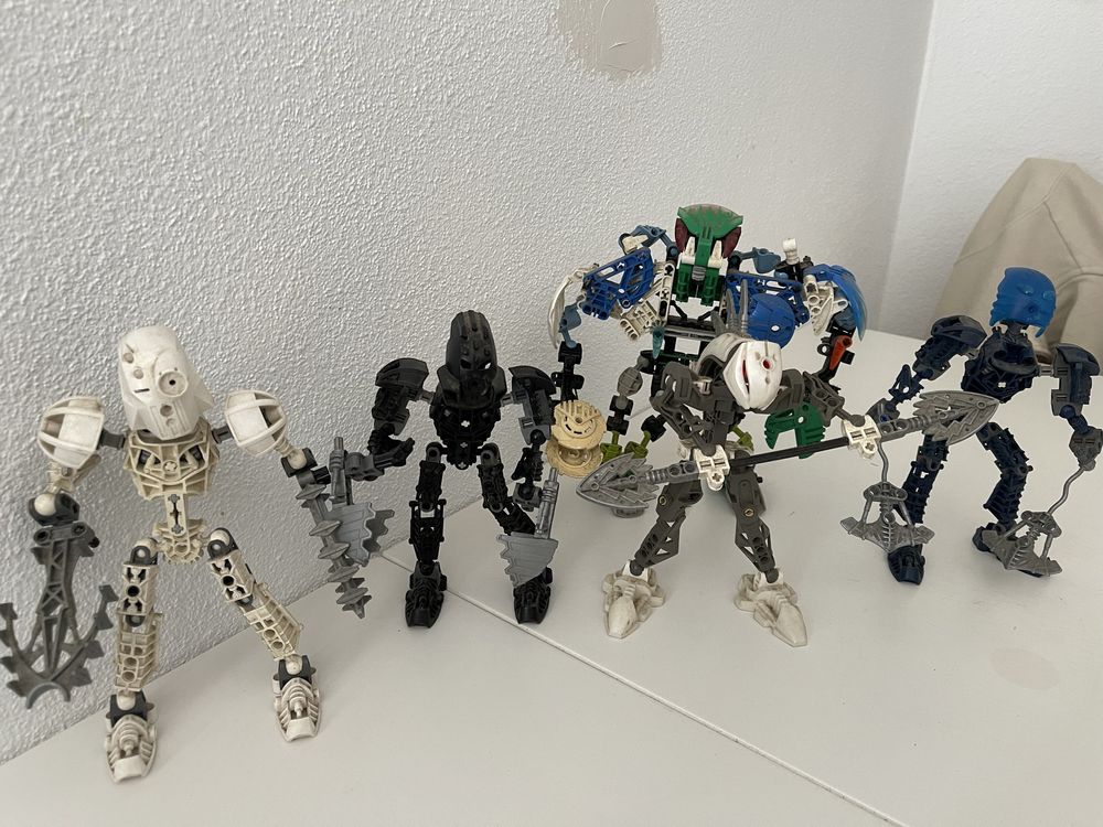 Bonecos bionicle