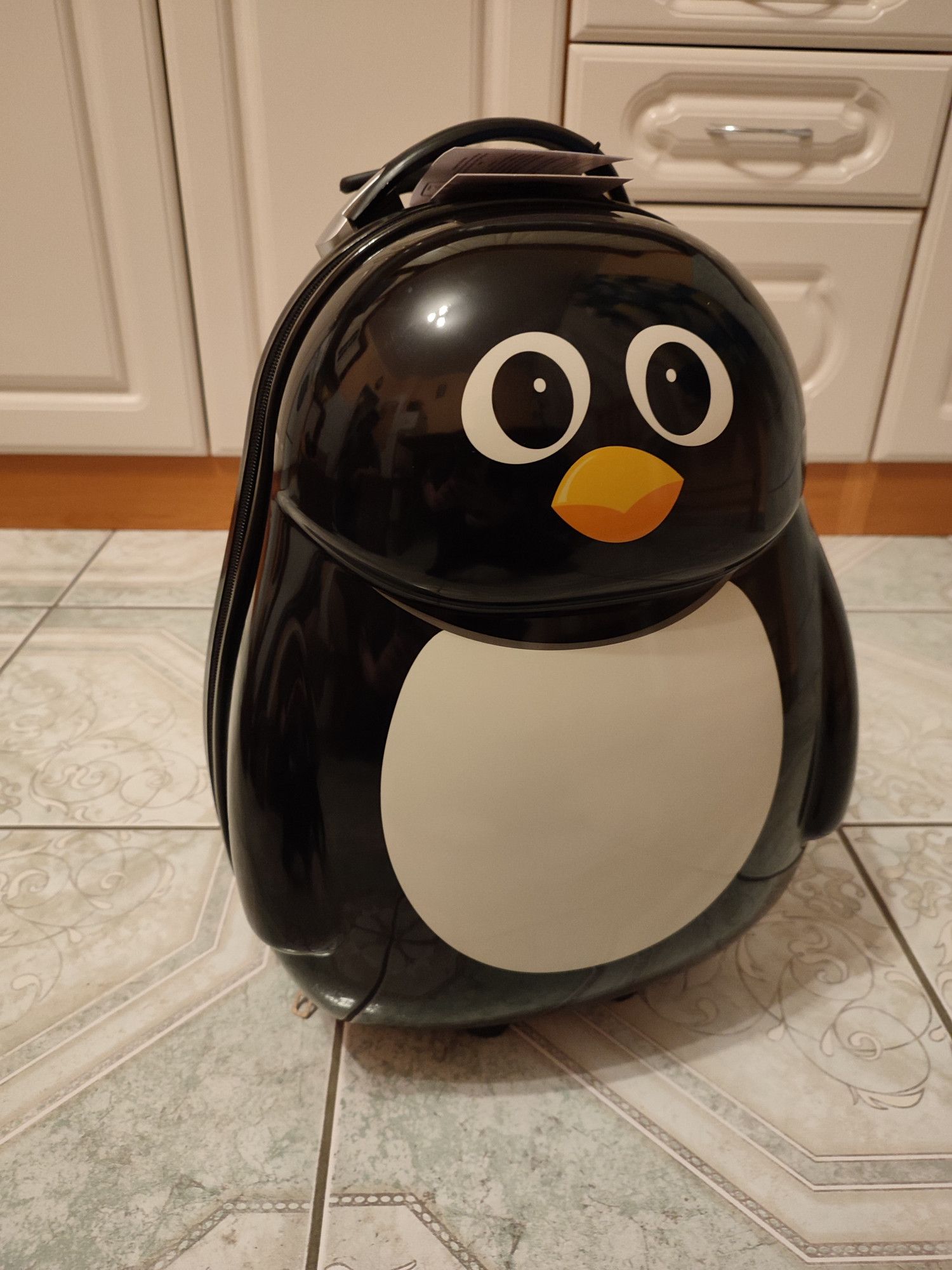 Nowa walizka podróżna dla dziecka Pingwin