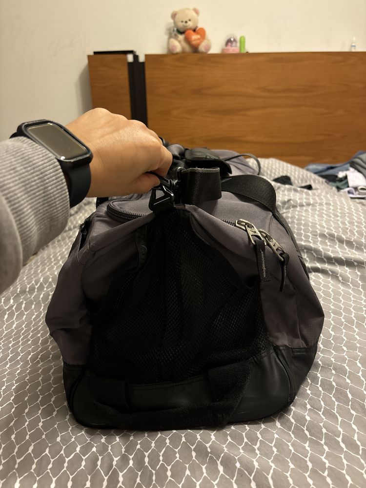 Saco da nike cinzento para treino