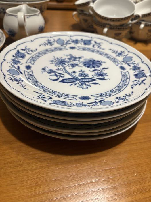 Porcelana Henneberg 6 talerzy obiadowych 23 cm kobalt
