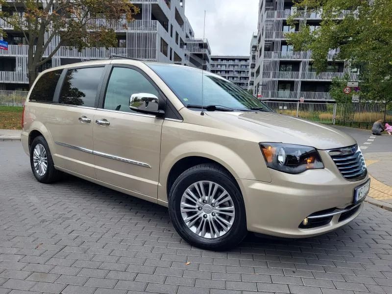Chrysler Town & Country Touring L * V6 3.6l benzyna 283KM*Dokumentacja pochodzenia*7 Miejsc